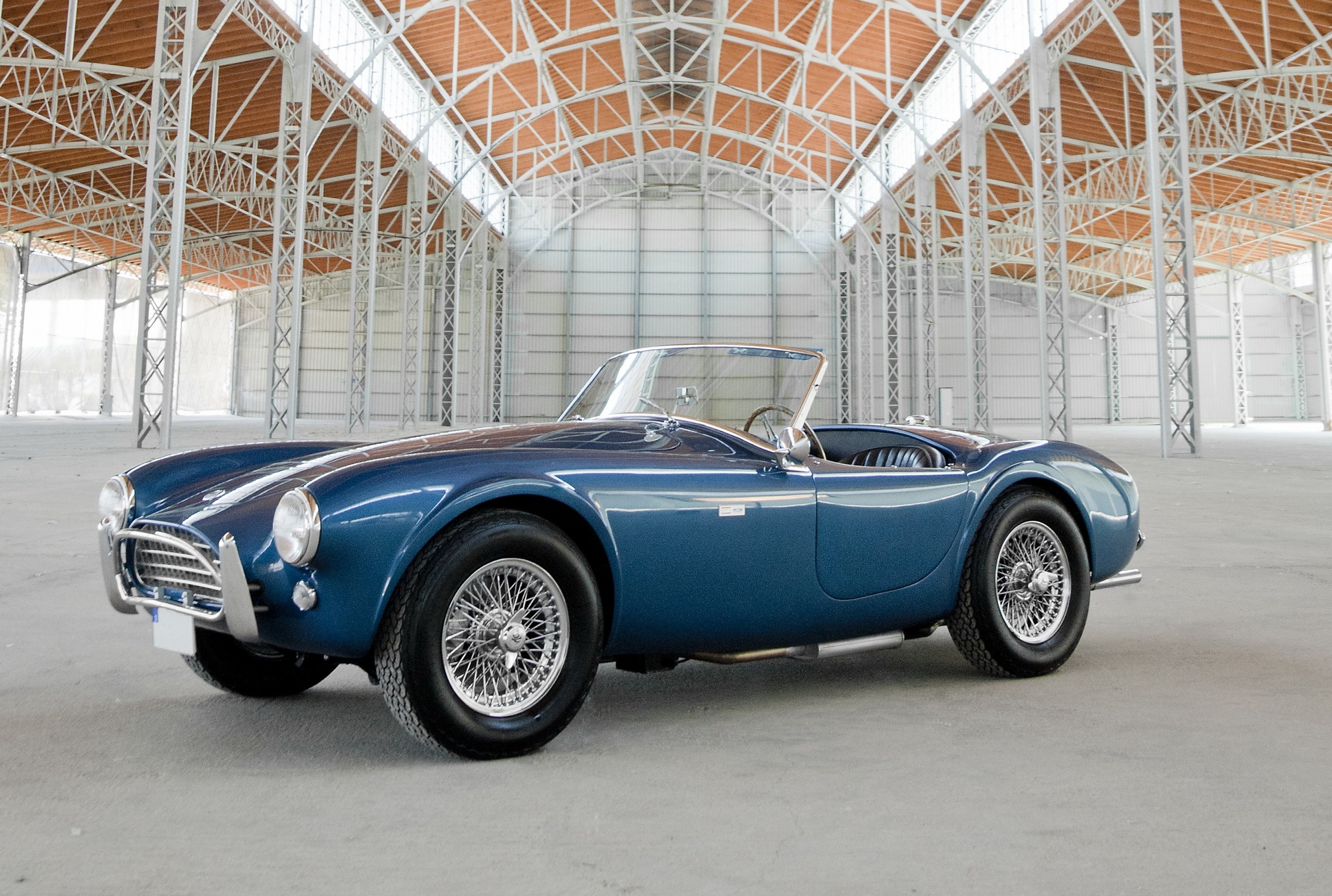 1963 Shelby Cobra 289 Mk. I in Guardsman Blue (linke Seite)