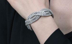 Boucheron Diamantarmband, ca. 55 ct erzielter Preis € 146.750