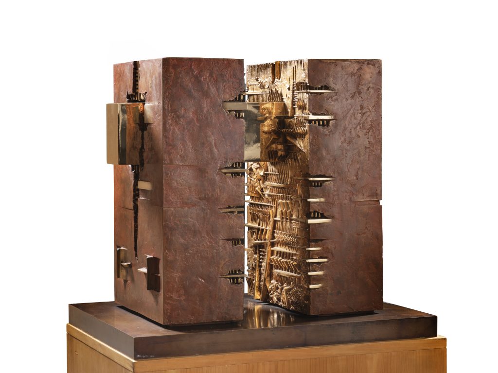 Arnaldo Pomodoro, Soglia: a Eduardo Chillida, Studio, 2003, Bronze, 64,5 x 73 x 56 cm, estimate €100,000 – 150,000