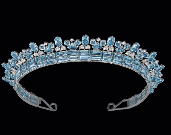 Cartier Art Deco Aquamarin-Diadem, Diamanten zus. ca. 4 ct, Aquamarine zus. ca. 70 ct, Arbeit um 1930–1935 erzielter Preis € 582.800