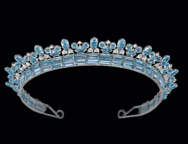 Cartier Art Deco Aquamarin-Diadem, Diamanten zus. ca. 4 ct, Aquamarine zus. ca. 70 ct, Arbeit um 1930–1935 erzielter Preis € 582.800